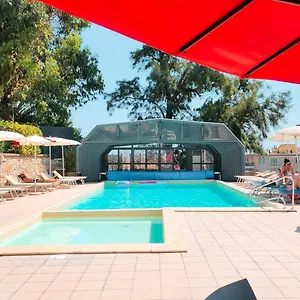 Hotel By, Finale Ligure